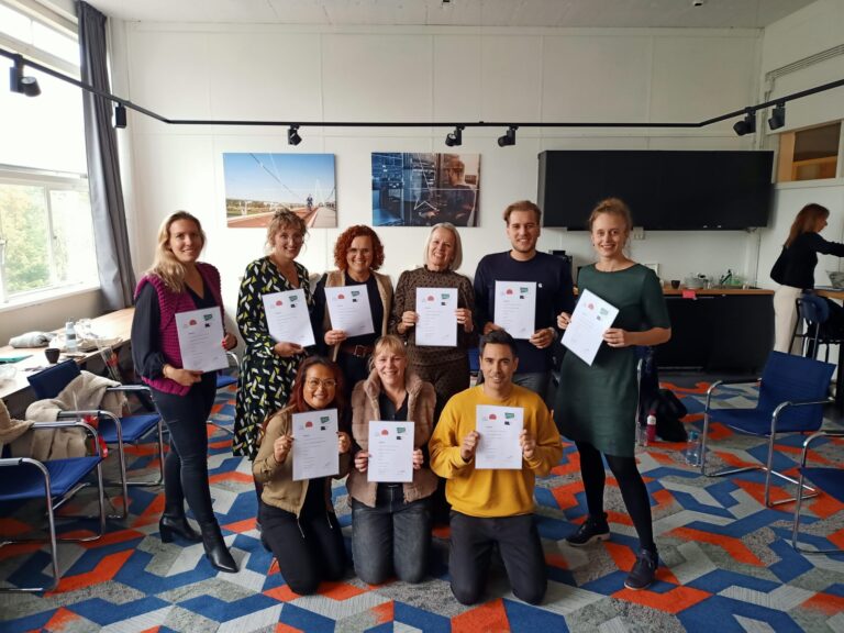 Geslaagd tot Noloc geaccrediteerde jobcoaches via opleider en re-integratiebureau SARA Werkt